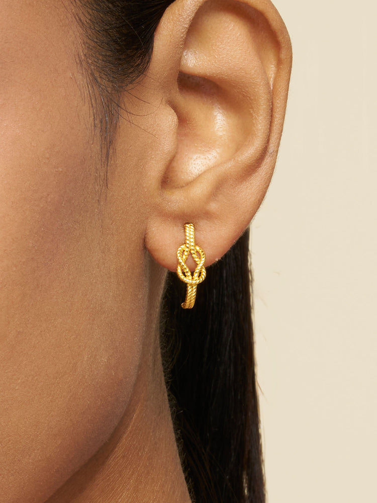Figure 8 Knot Stud Earrings