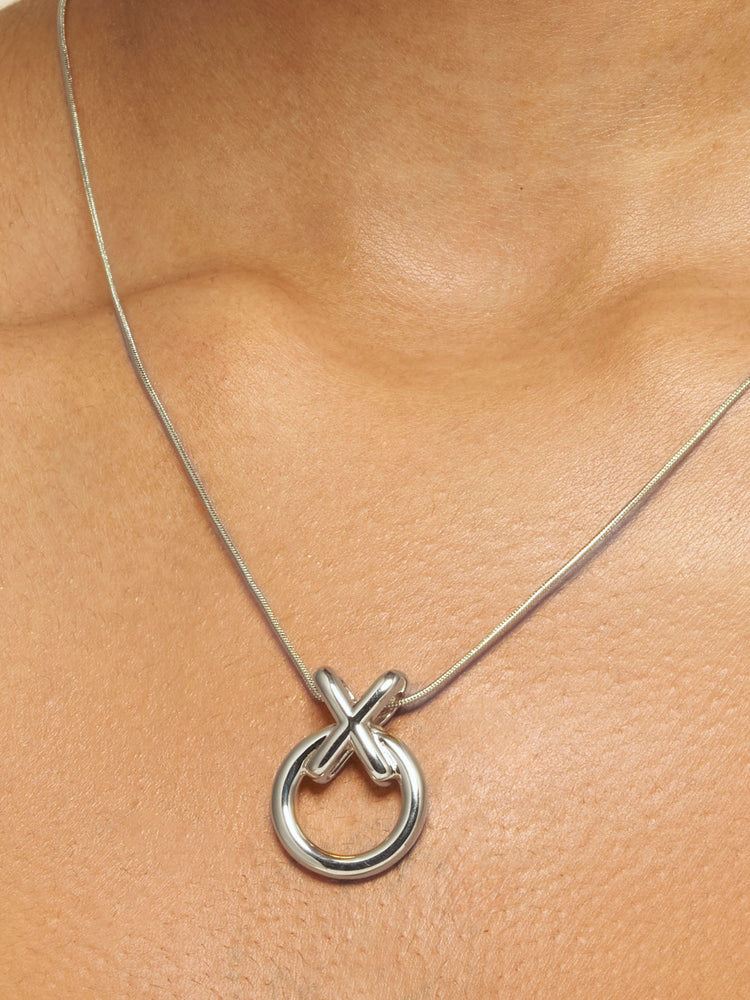 Xs & Os Pendant Necklace Silver