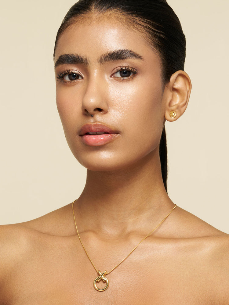 Xs & Os Pendant Necklace Gold