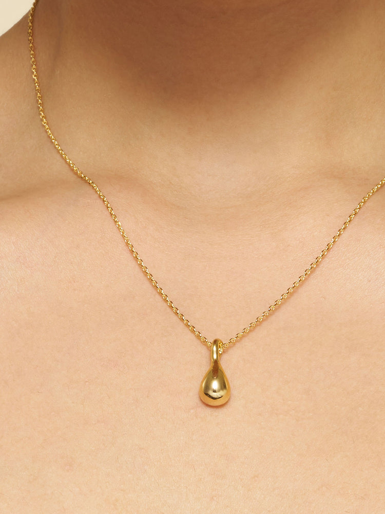 Solara Pendant Necklace