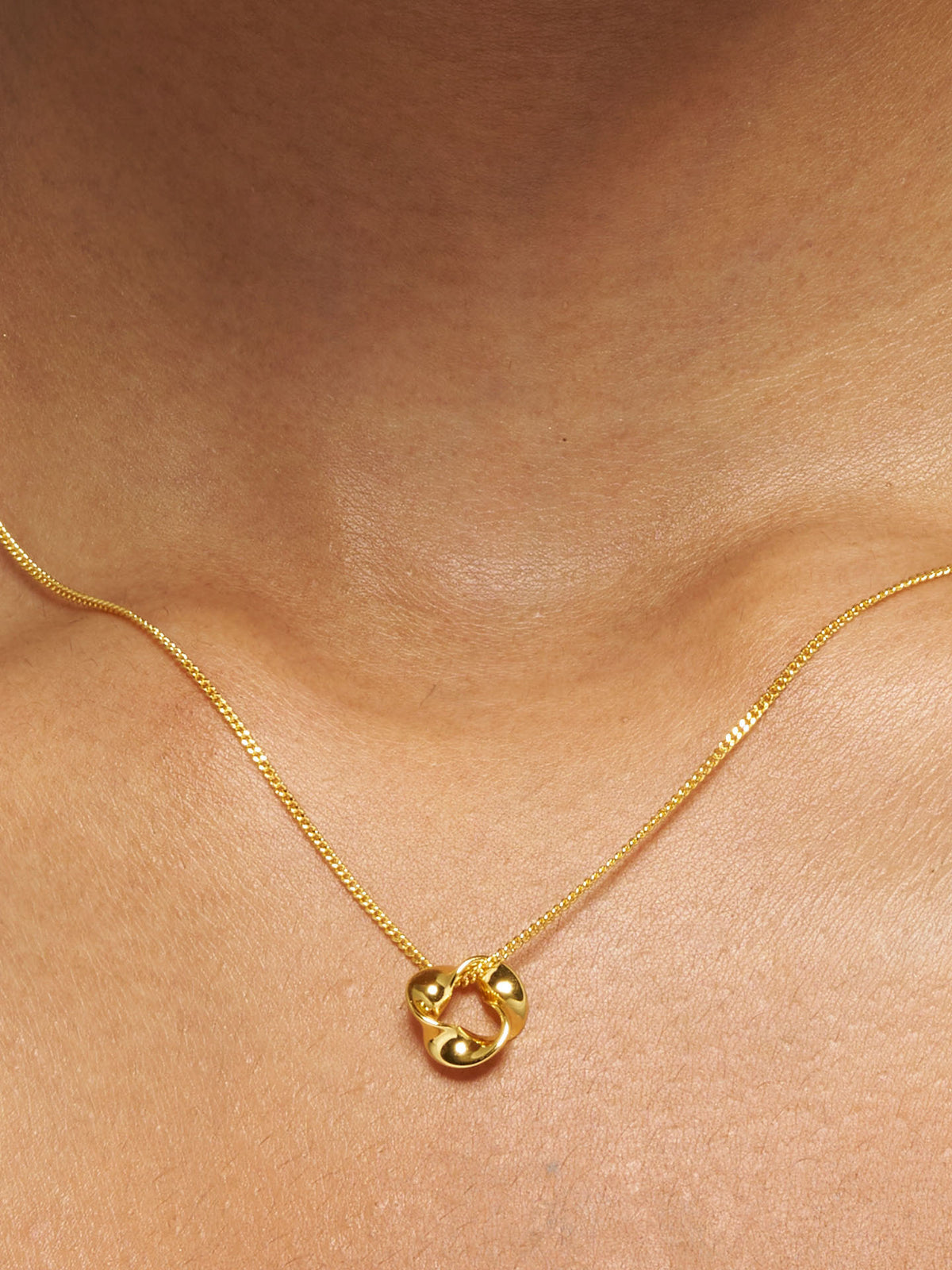 Endless Bond Pendant Necklace