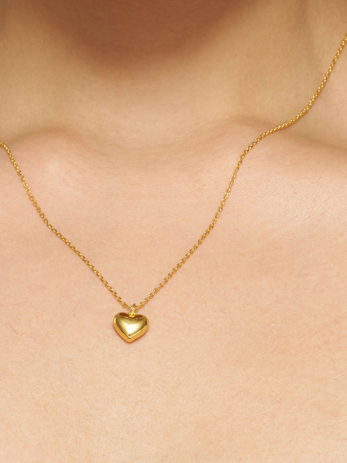 Golden Heart Glow Necklace