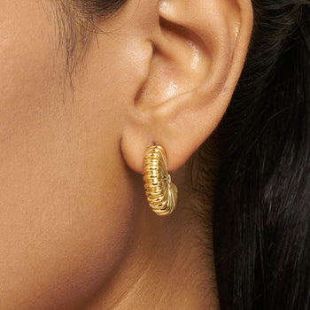 Scallop with Czech Diamond Earrings Gold