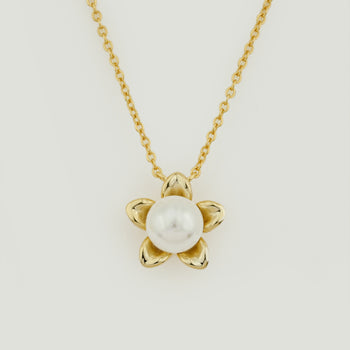 Blooming Pearl Necklace