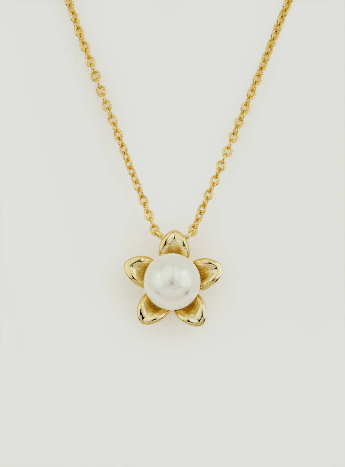 Blooming Pearl Necklace