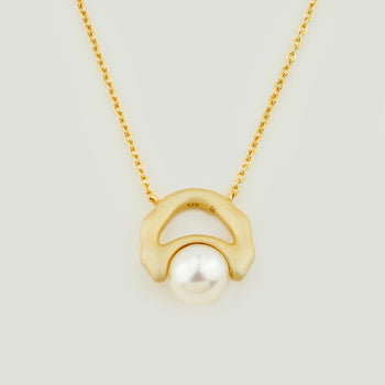 Horizon Pearl Necklace